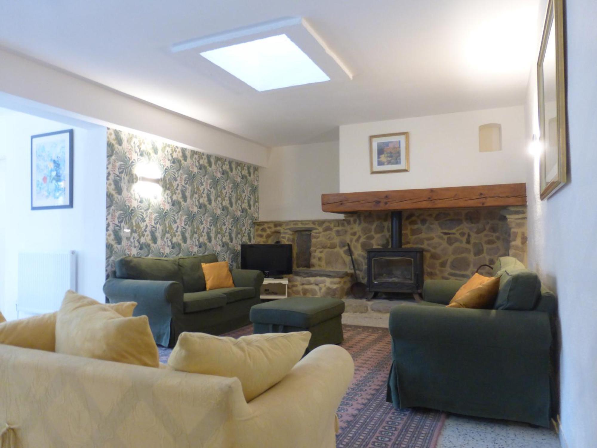 Chateau Du Fraissinet, 6 Gites Sleeping 2-8 Guests, Pool And River On Site La Tronche  外观 照片