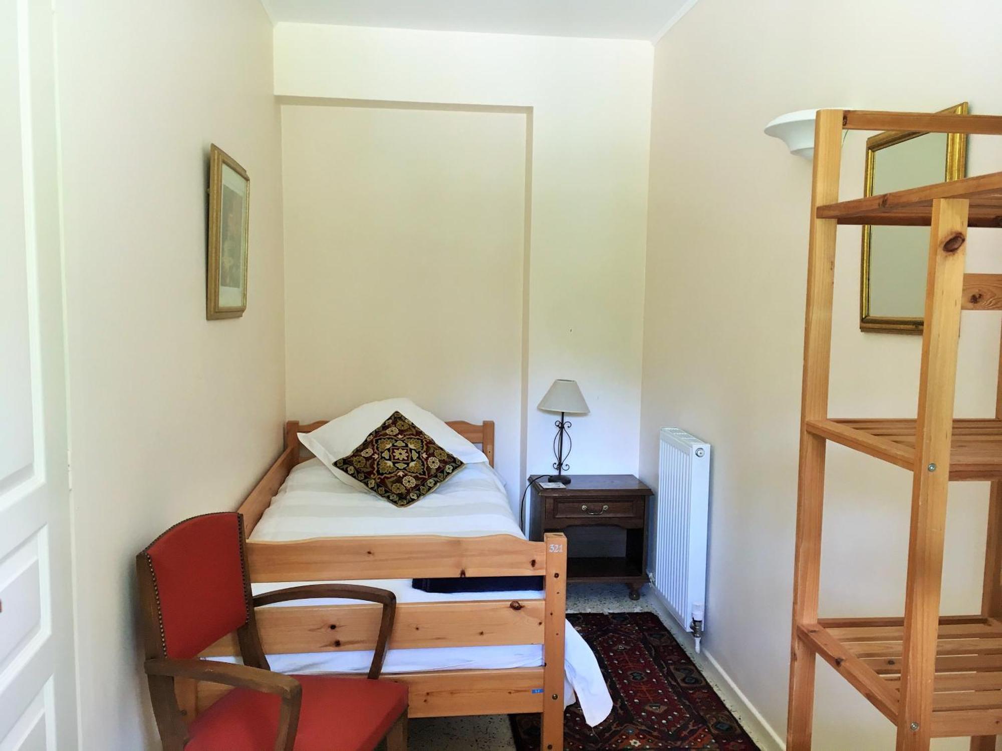 Chateau Du Fraissinet, 6 Gites Sleeping 2-8 Guests, Pool And River On Site La Tronche  外观 照片