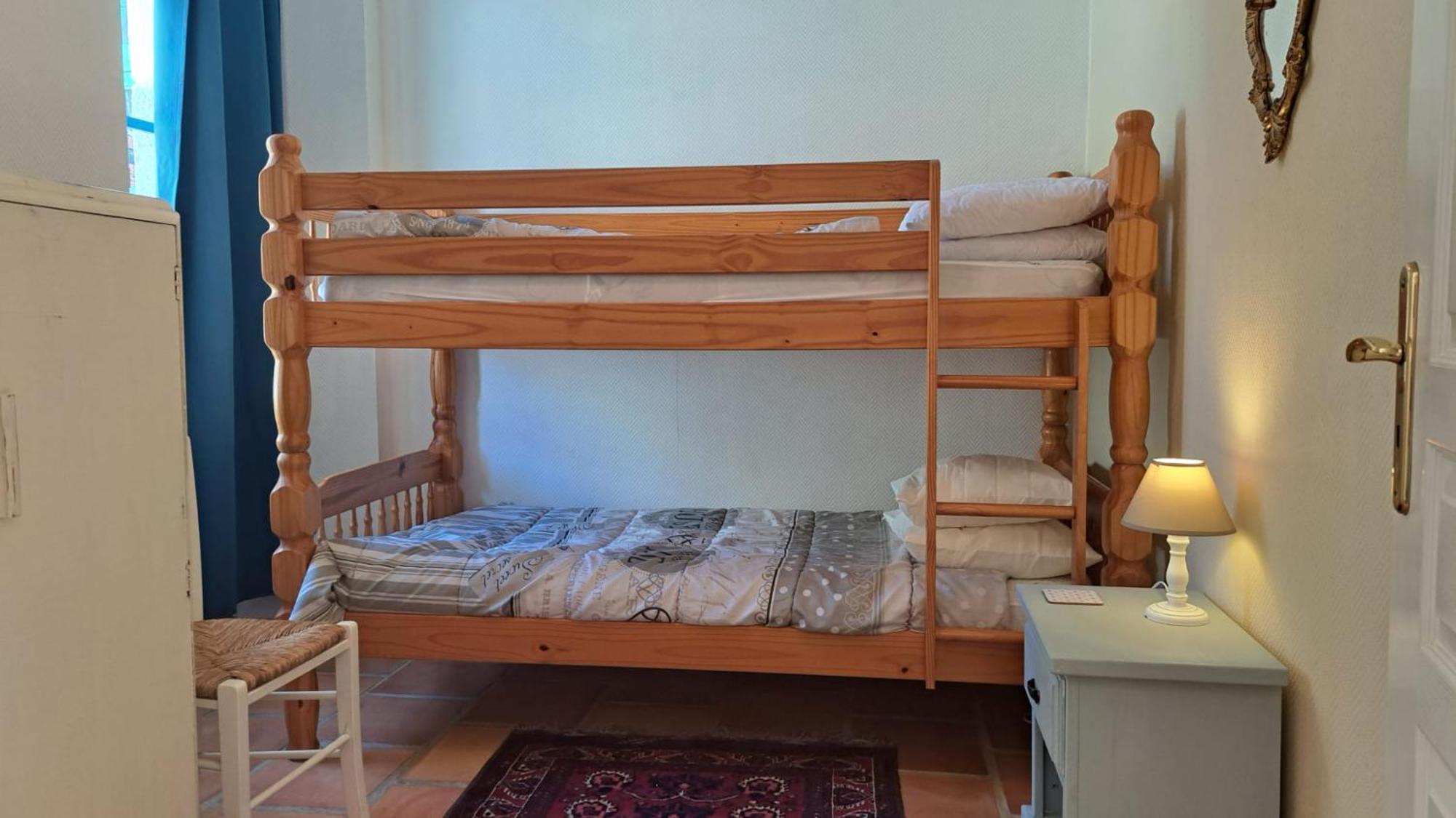 Chateau Du Fraissinet, 6 Gites Sleeping 2-8 Guests, Pool And River On Site La Tronche  外观 照片