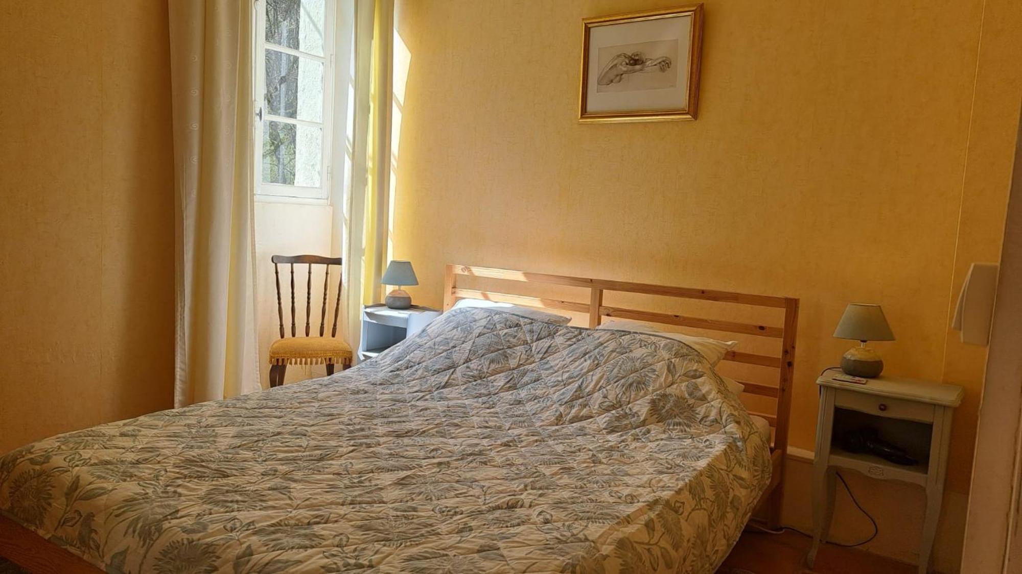 Chateau Du Fraissinet, 6 Gites Sleeping 2-8 Guests, Pool And River On Site La Tronche  外观 照片